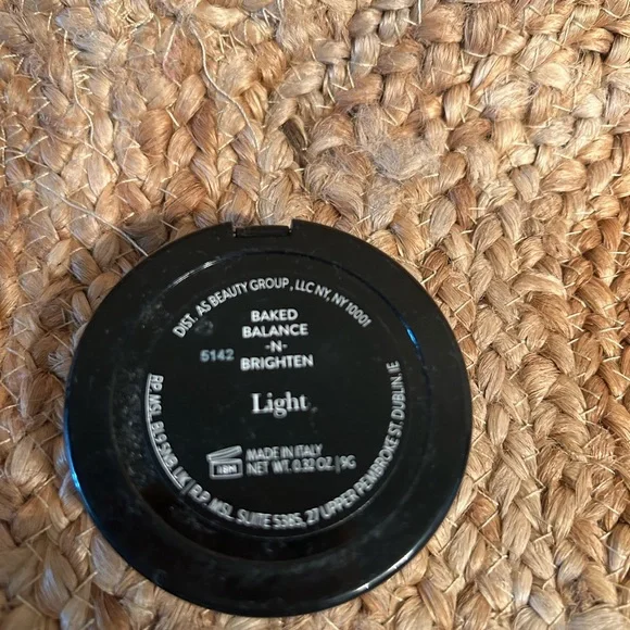 Laura Geller Baked Bronze-N-Contour - Tan and Cream - Picture 2 of 2